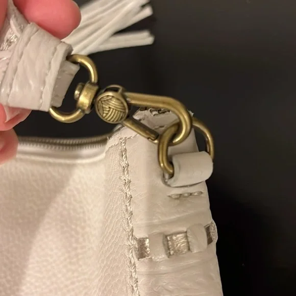 NEW The Sak Leather crossbody bag, cream pebbled leather, 7”x10” - Picture 8 of 14